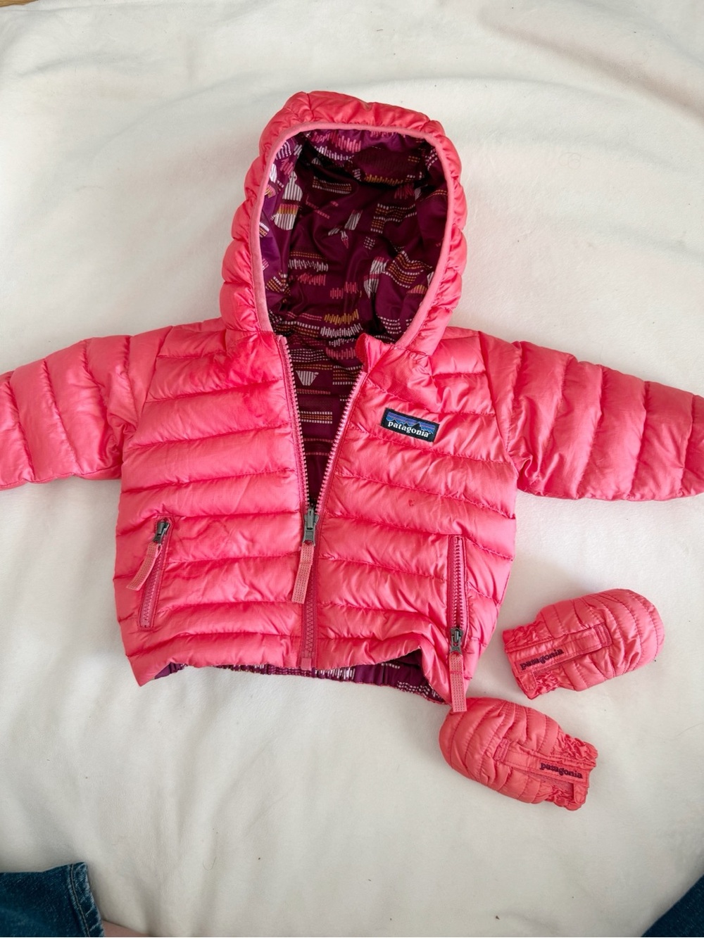 Patagonia Baby Reversible Down Hoodie Puffer Sz 3-6 Month